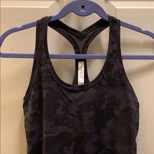 NWOT Lululemon Cool Racerback Gray Camo Size 10